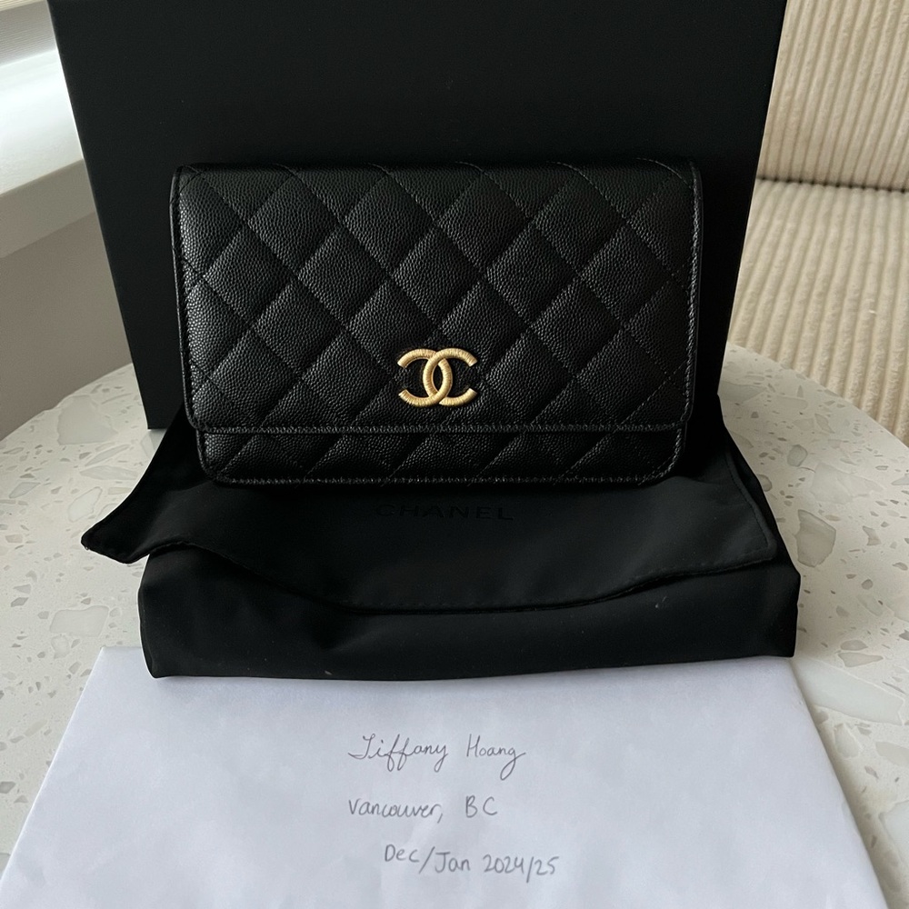 Chanel 23B wallet on chain on black caviar